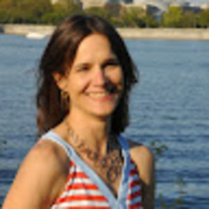 Meet your Posher, Cynthia